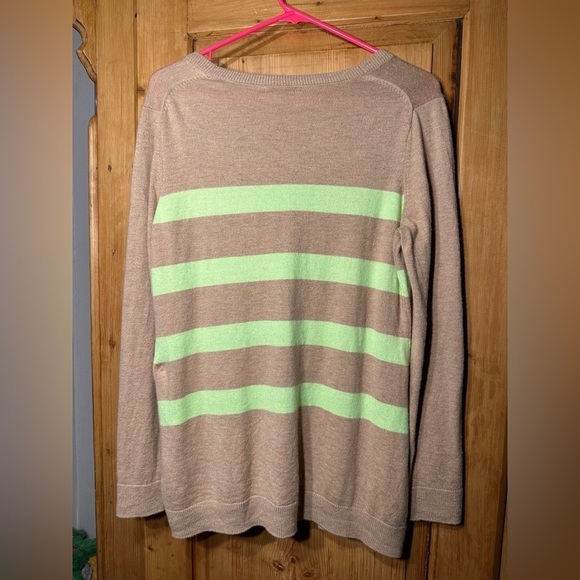 Gap Vintage Cardigan Tan and Green Striped Size Medium - Picture 2 of 8